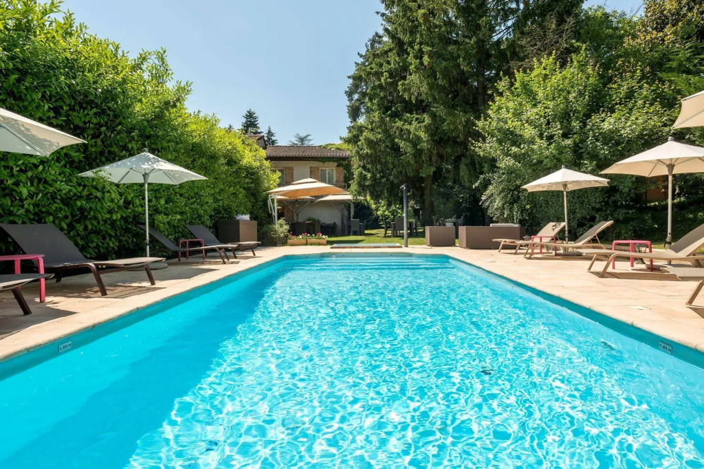 Logis Hotel Le Petit Casset
