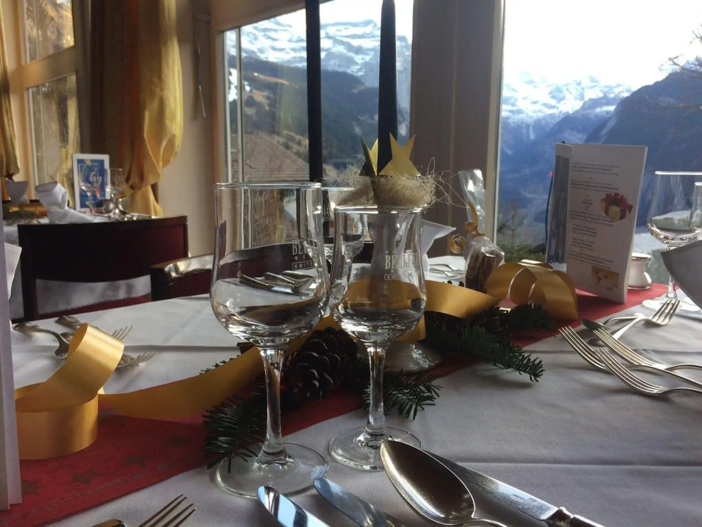Hotel Bellevue - Traditional Swiss Hideaway