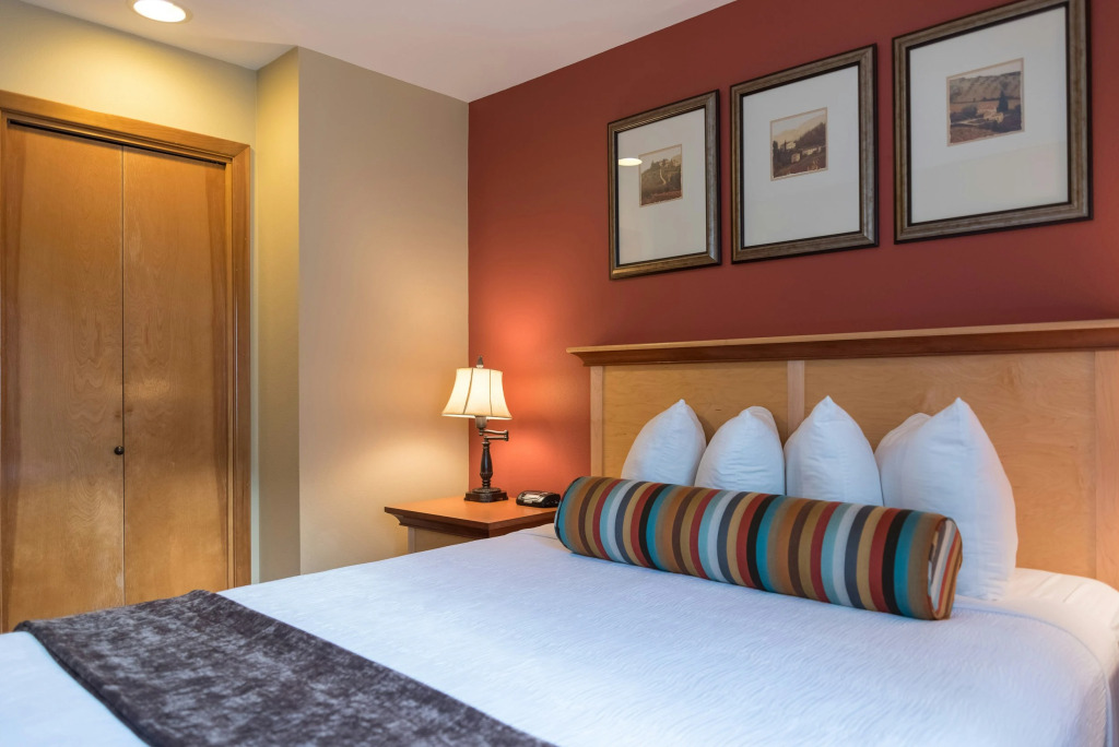 Whispering Woods Resort