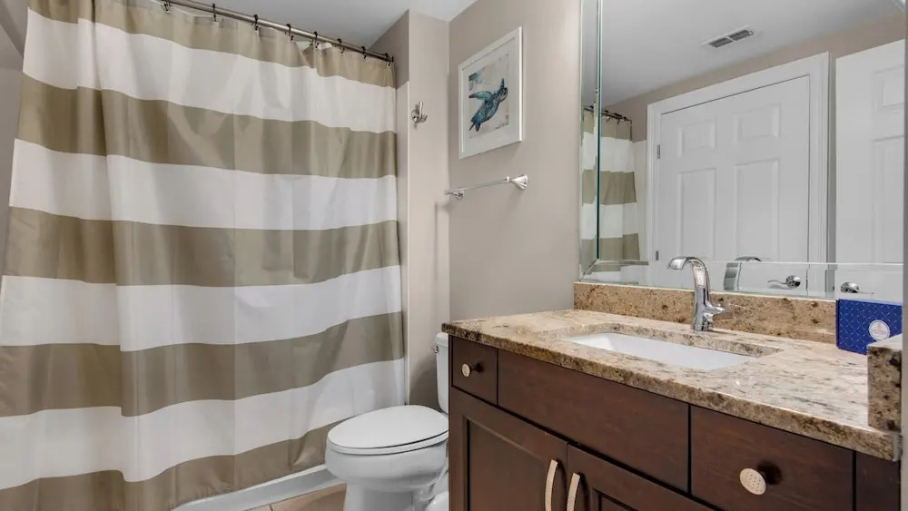Spacious 2BR Condo w/ Partial Gulf Views, Pool, Across the Street From Beach!