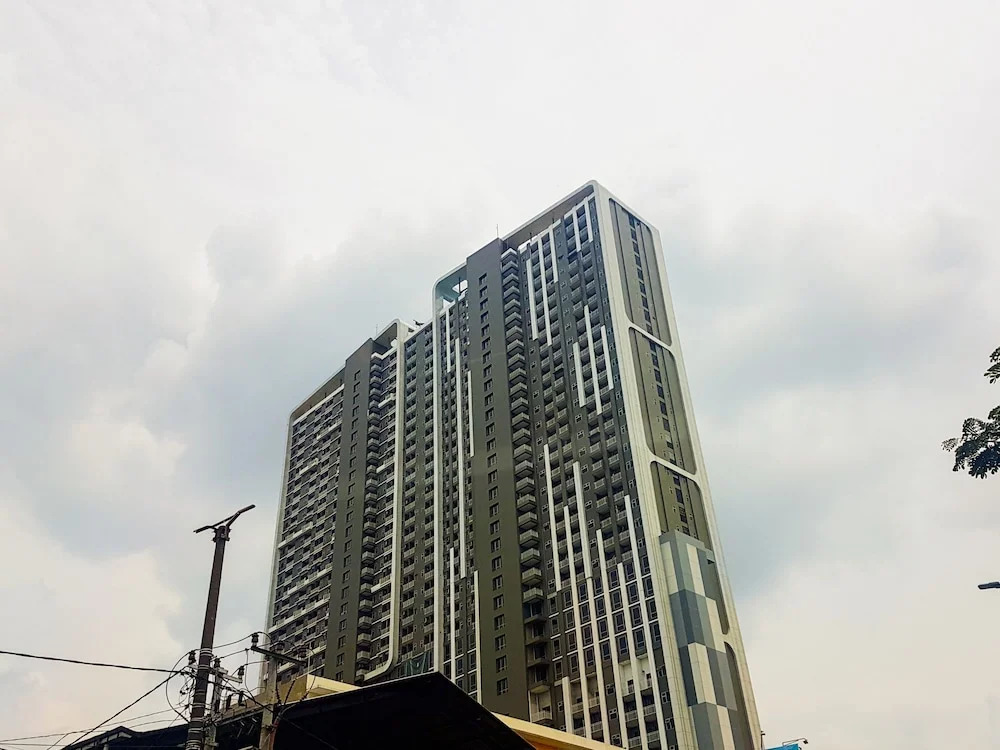 Highest Value Studio at Springwood Residence