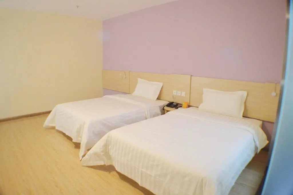 7Days Inn Shijiazhuang Xinji Unicom building