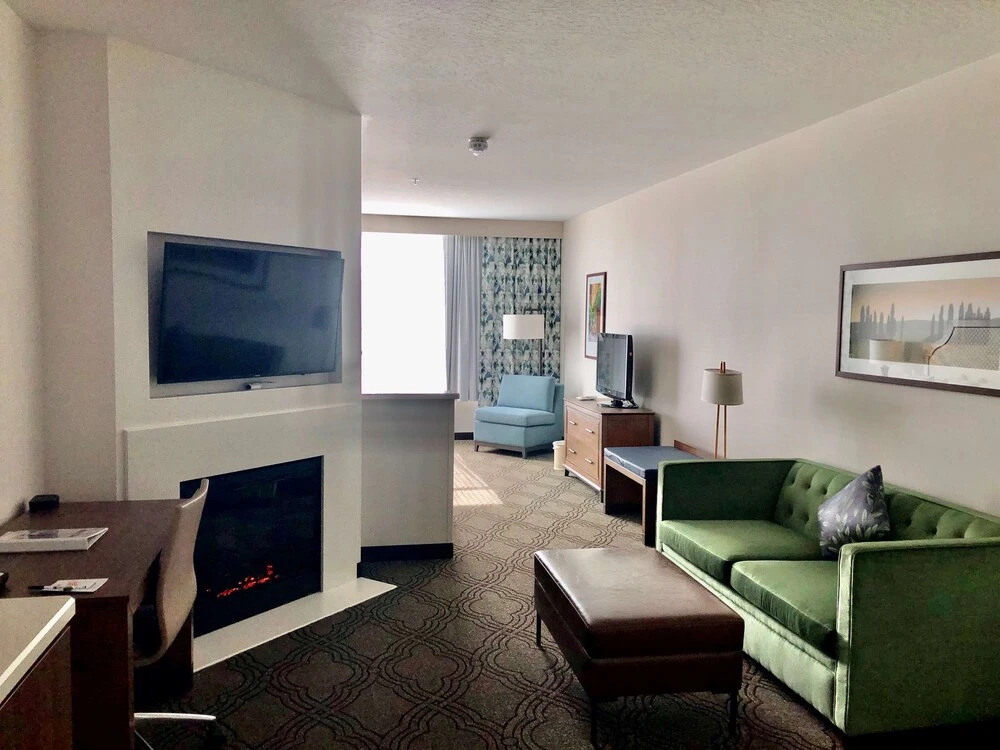 Best Western Premier Pasco Inn and Suites