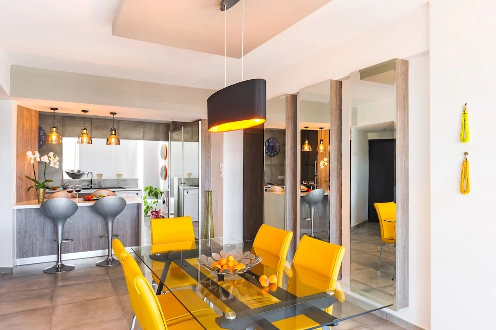 Levanco City Sea Business Suite