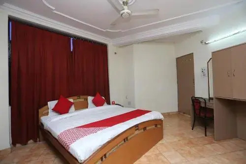 Ss Hotel International by OYO Rooms