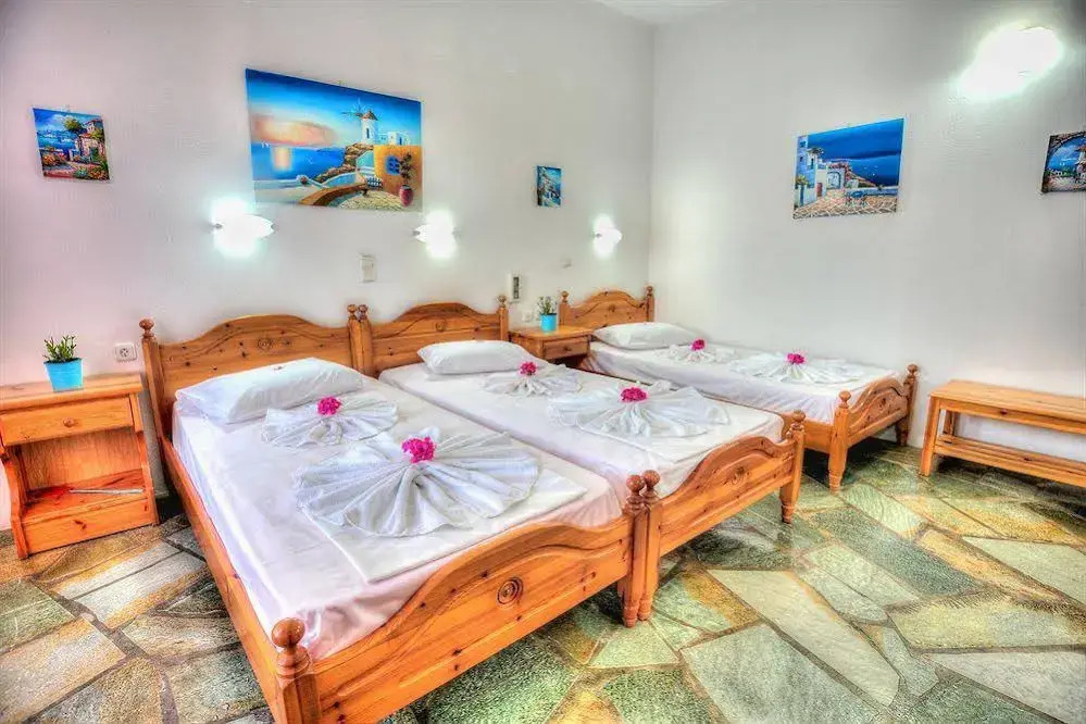 Eleni Rooms
