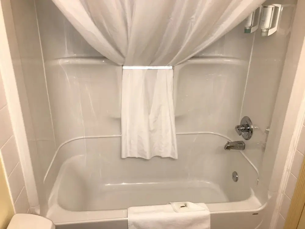 Days Inn & Suites Whitecourt