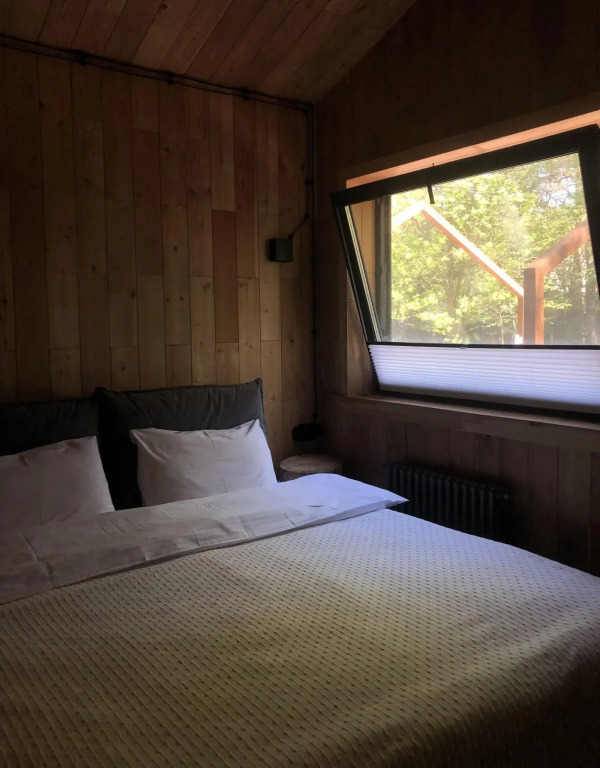 The dacha (Зэ дача)