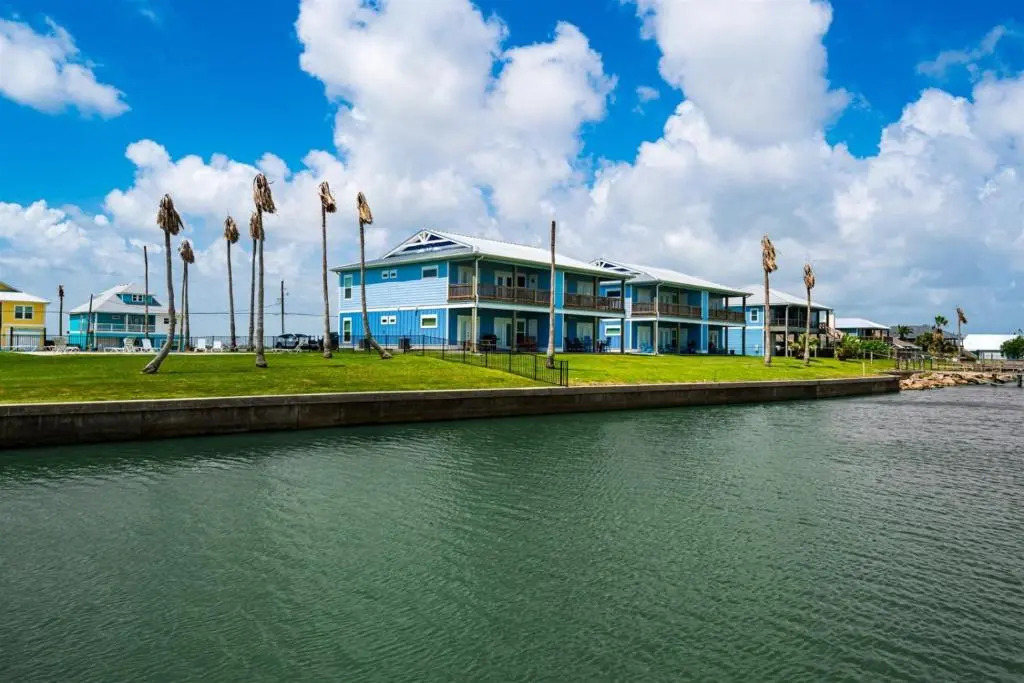 Copano Delight by Miss Kitty’s