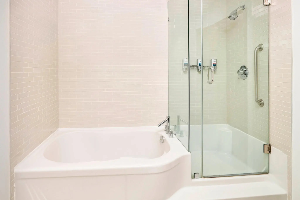 Four Points by Sheraton Edmonton Gateway