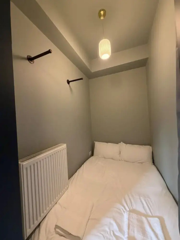 Luxury 2 5 Bedroom Flat in Southsea