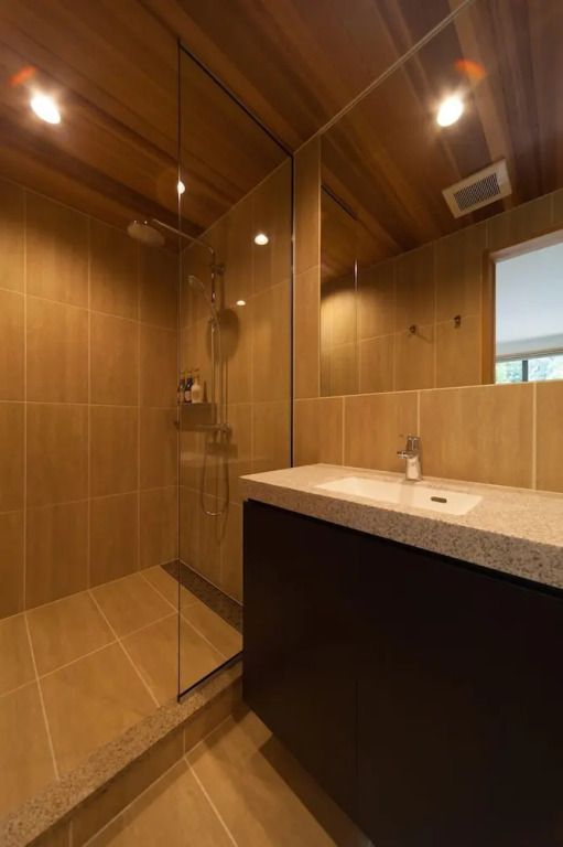 Solar Chalets by HHG