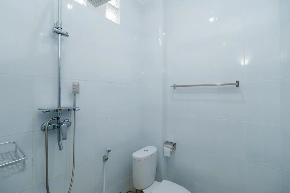 RedDoorz Syariah near Stasiun LRT Bumi Sriwijaya