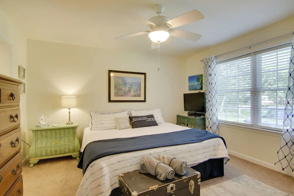 Ocean View Escape ~ 4 Miles to Bethany Beach!