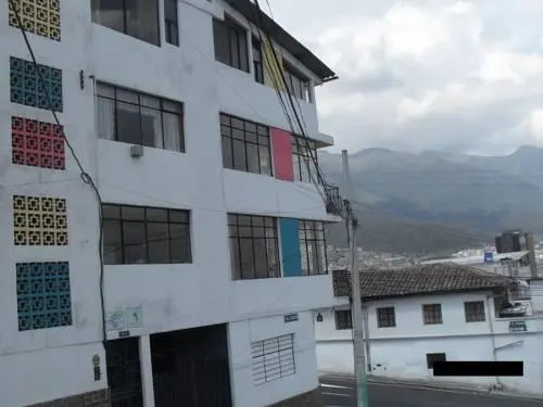 The Quito Guest House with Yellow Balconies for Travellers