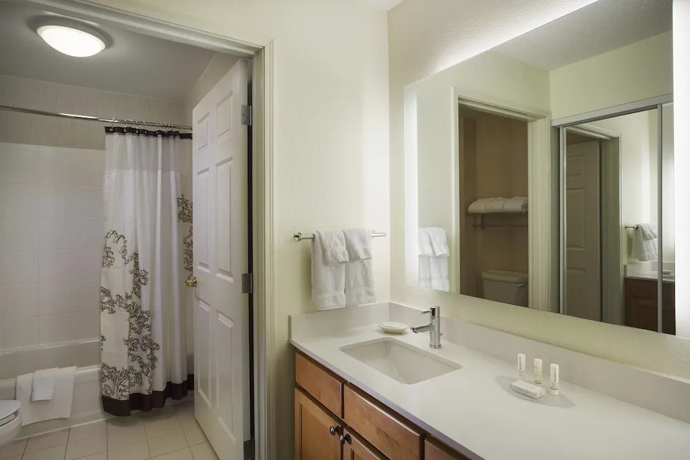 Residence Inn by Marriott Detroit Novi