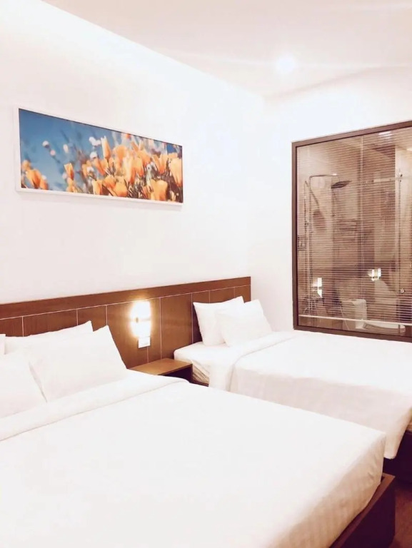Marina Hotel