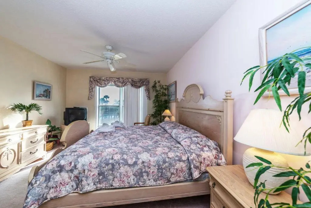 Hampton 6107, 2 Bedroom, Sleeps 6, Large Pool, Oceanfront View