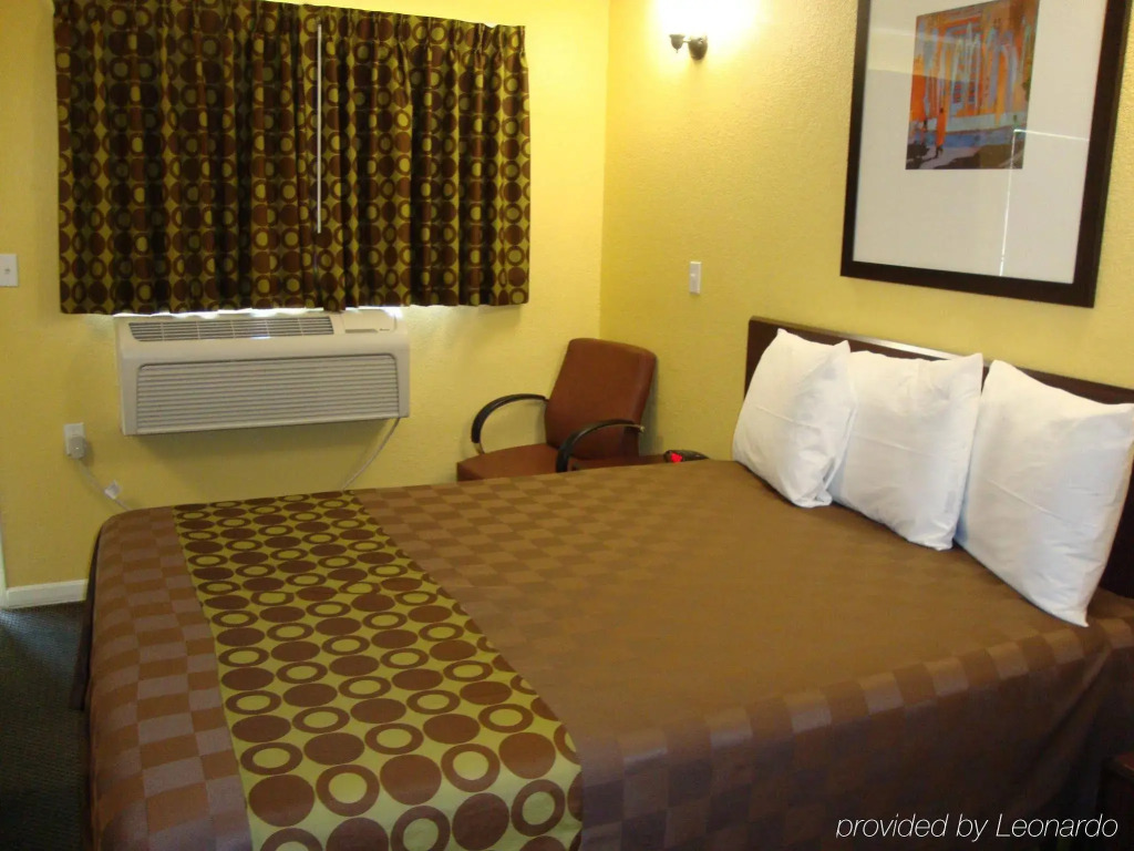 Oasis Inn Sacramento- Elk Grove