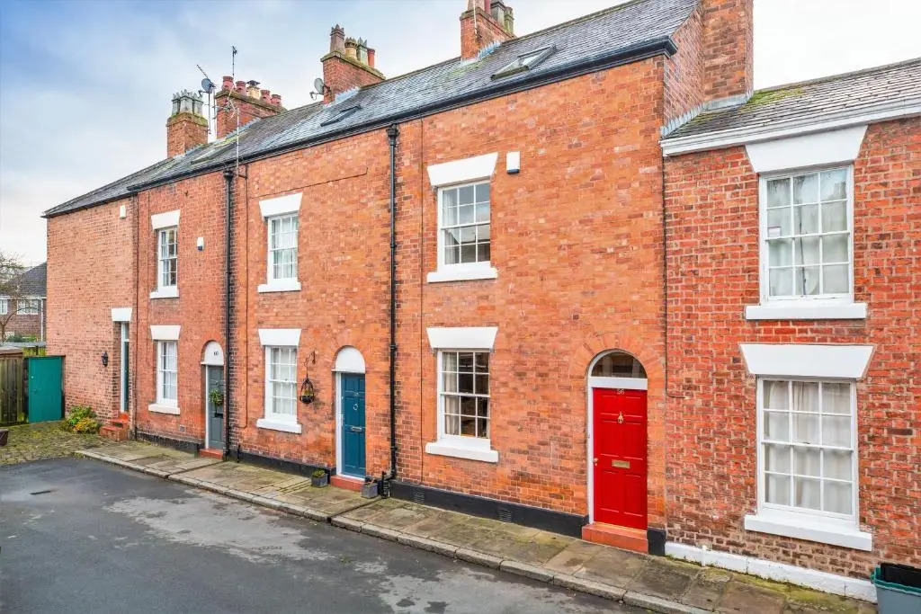 The Cottage in Chester, Sleeps 6 with FREE Parking