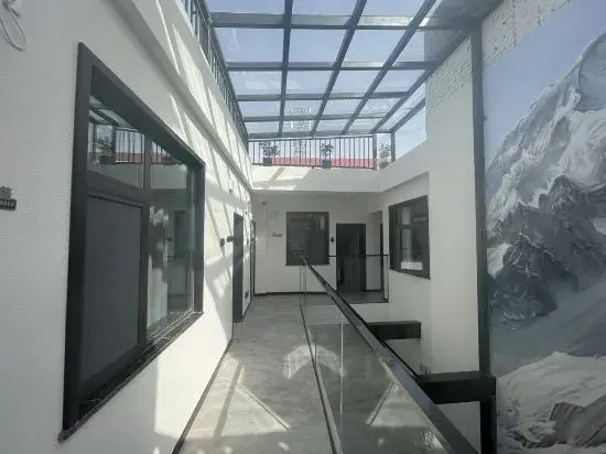 Lanjing Guesthouse (Luoyang,Lijingmen Cross Street)