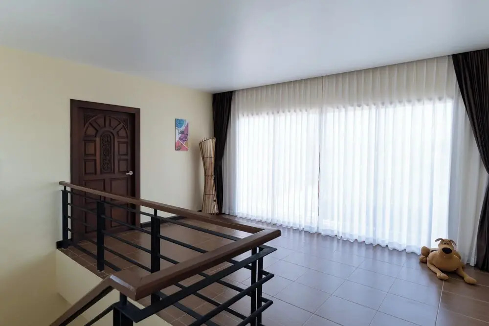East Villa 4