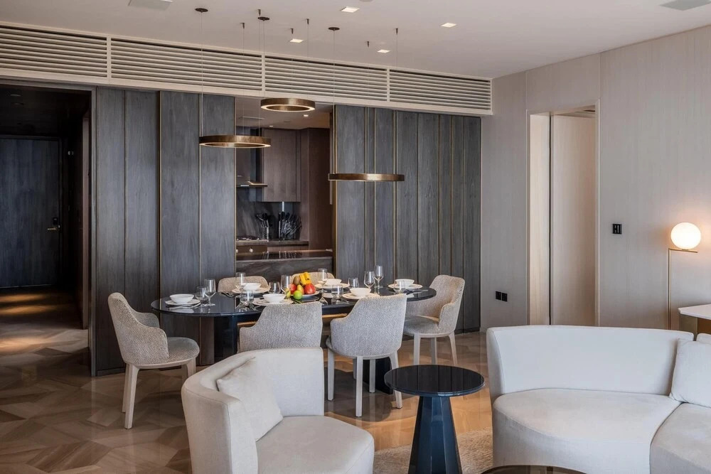 Luxury Apartment w Incredible Views at Five on the Palm