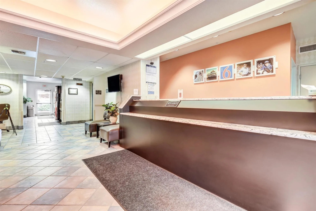 Motel 6-Roseburg, OR