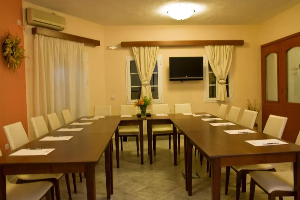 Venardos Hotel