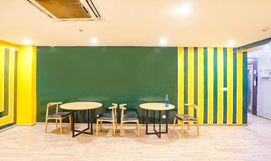 Townhouse Hotel Royal Adress Nearest Parthala Chowk