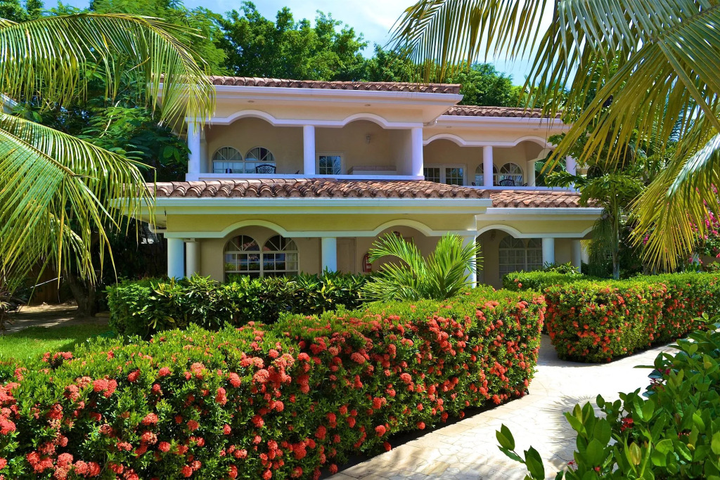 Mayan Princess Beach & Dive Resort
