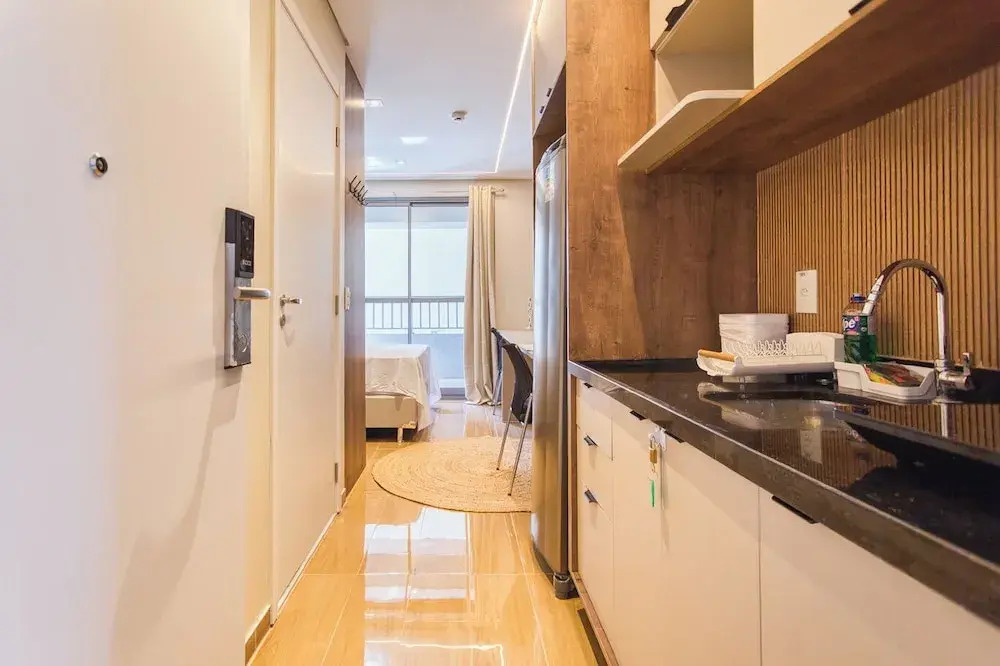 Flat na Vila Mariana c Varanda pr x ao Metr