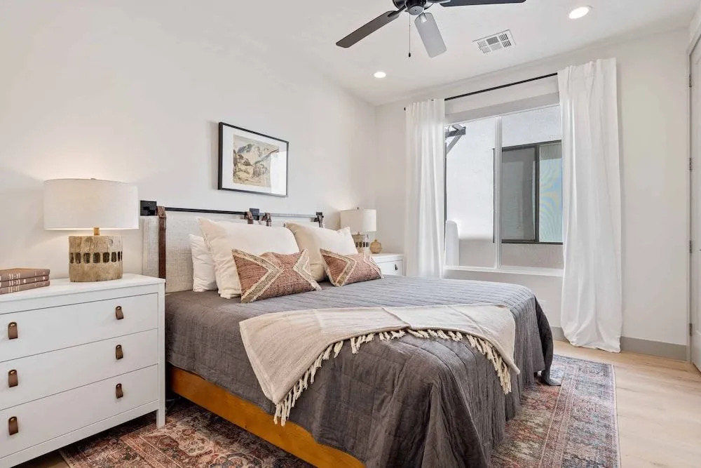 Hukilau House - St. George 5 Bedroom Townhouse