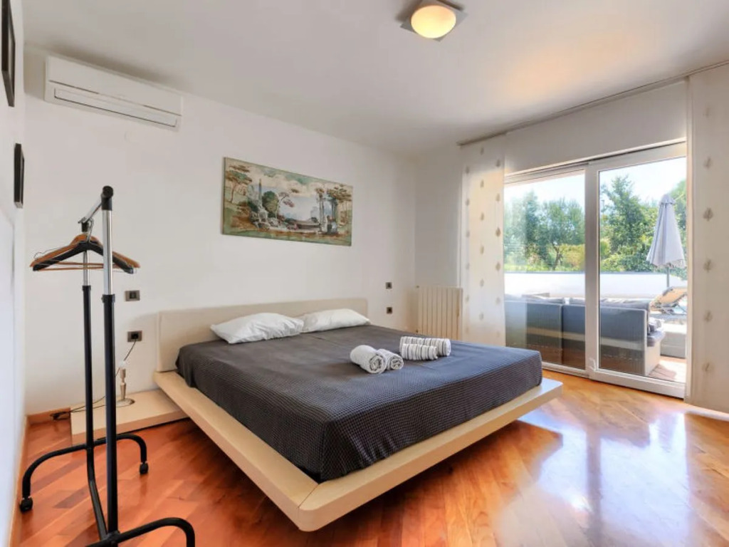 Holiday Home Lana by Interhome