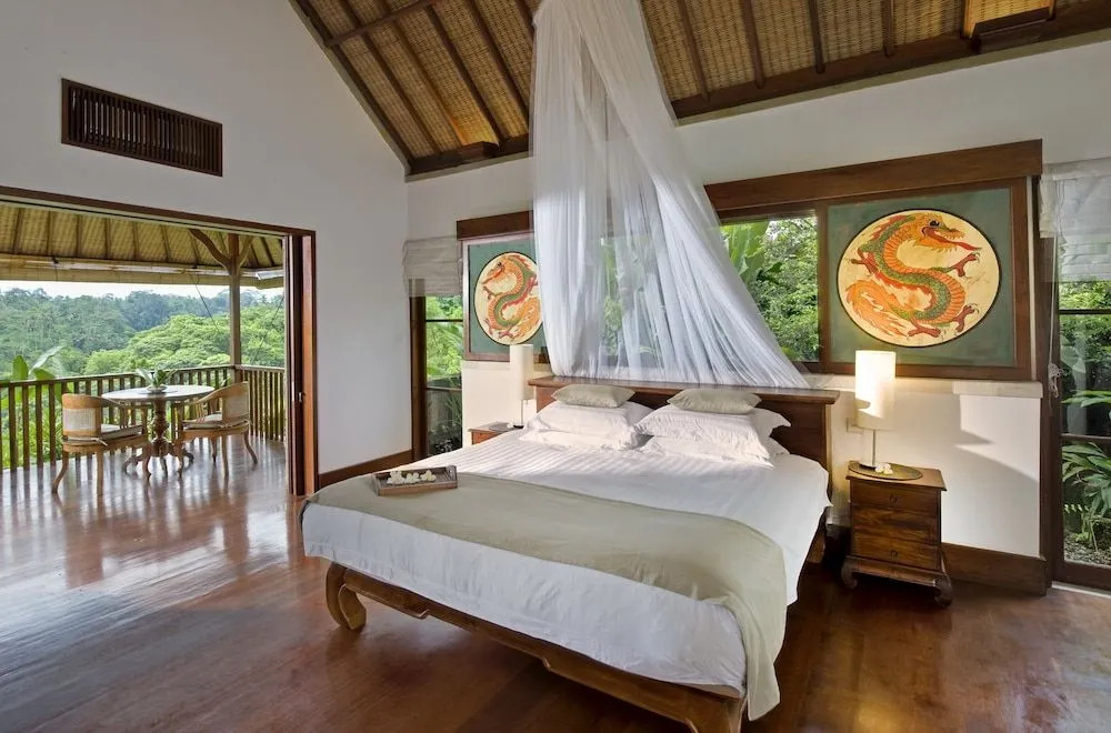 Bukit Naga Villa