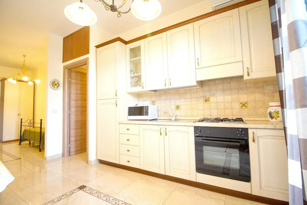 Studio In Trecastagni With Wonderful Sea View Furnished Terrace And Wifi 9 Km From The Beach