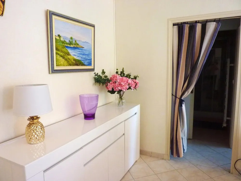 Apartment With one Bedroom in Fréjus, With Wonderful sea View, Balcony and Wifi