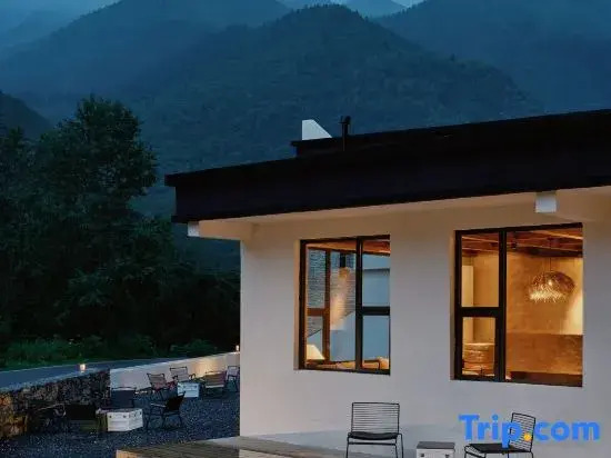 Siguniang Mountain Nation Park Hotel（The most popular and convenient hotel for overseas guests）