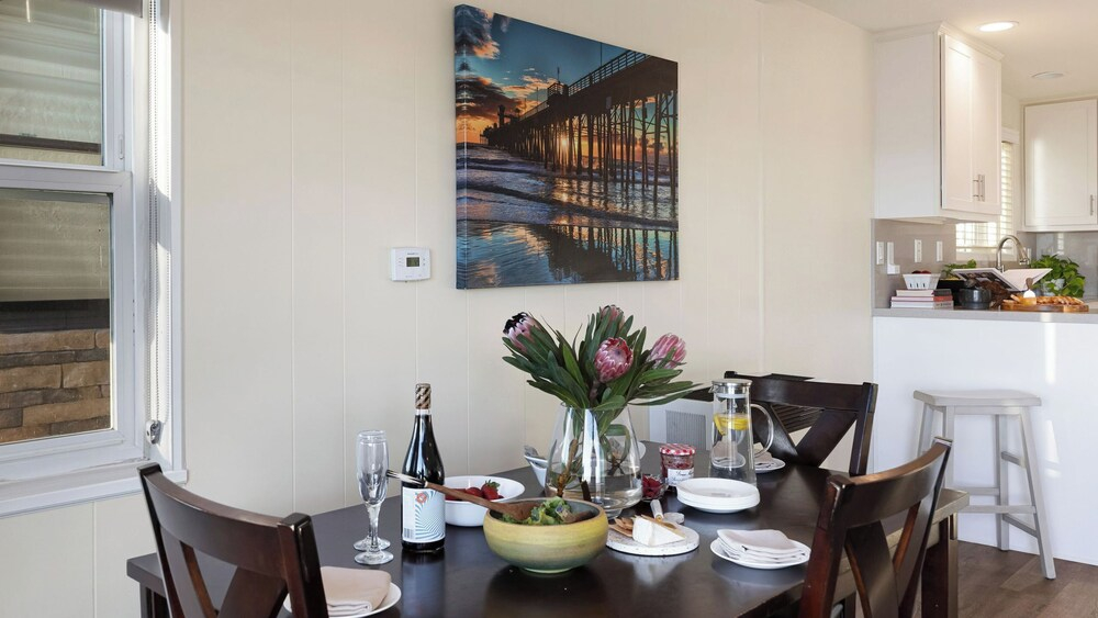 Balboa Breeze by Avantstay Beachfront Retreat + Ocean View