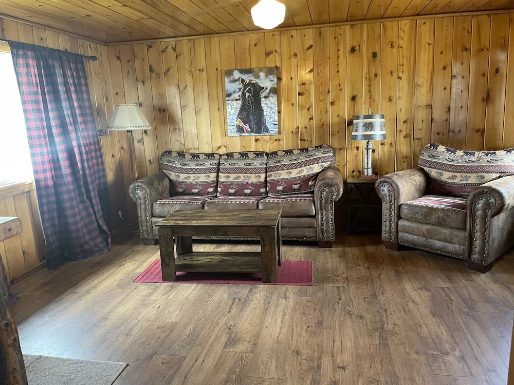 Travellers Rest Cabins and RV Park