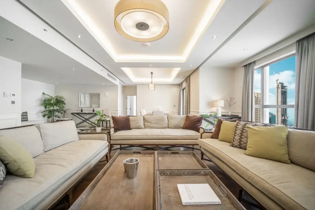 Marvelous apt. with stunning views in JBR