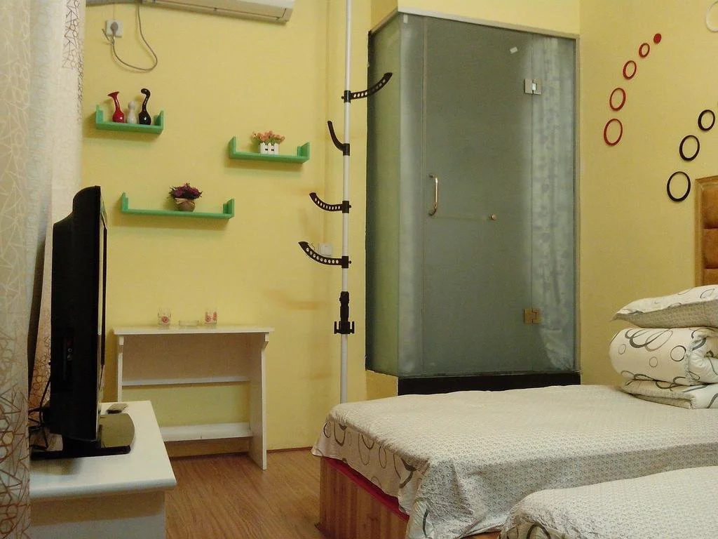 Yebuguisu Hostel