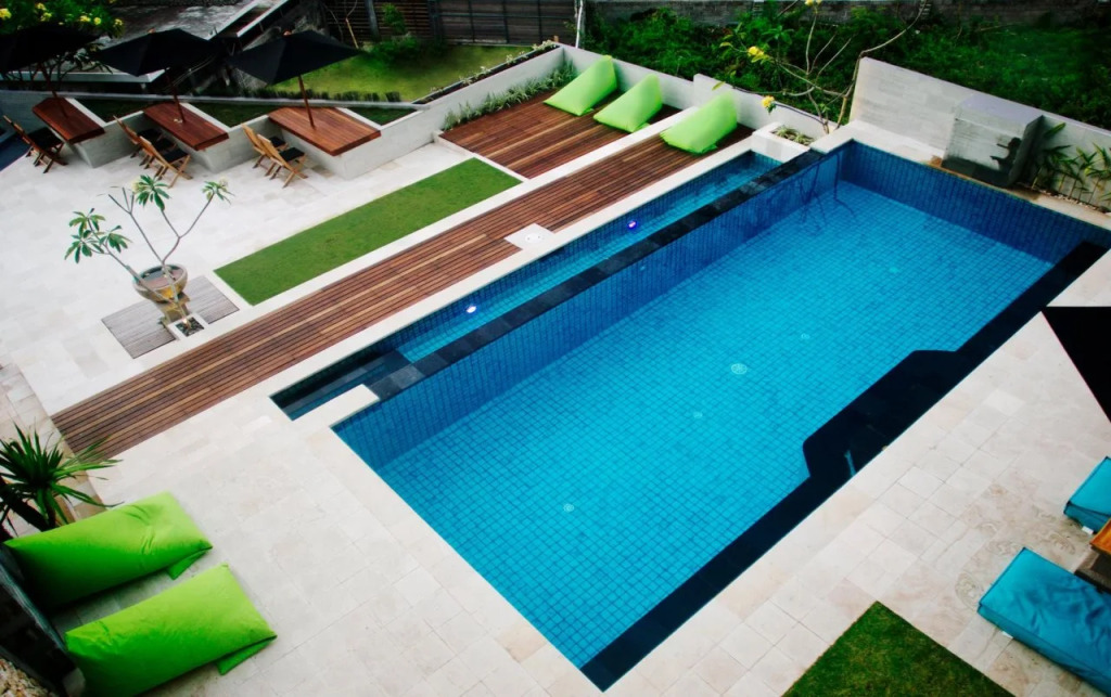 JavaCove Beach Hotel