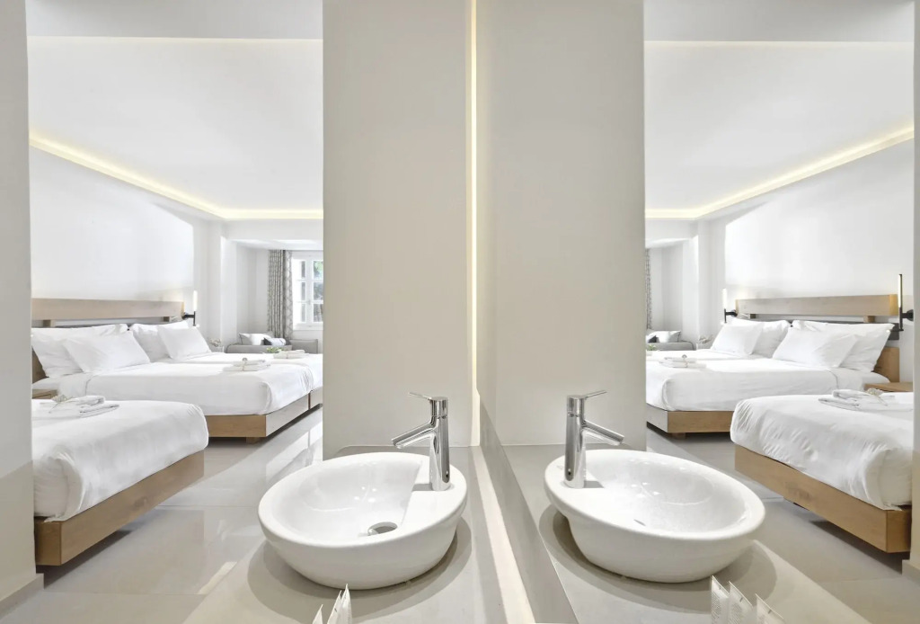 Petinos Hotel