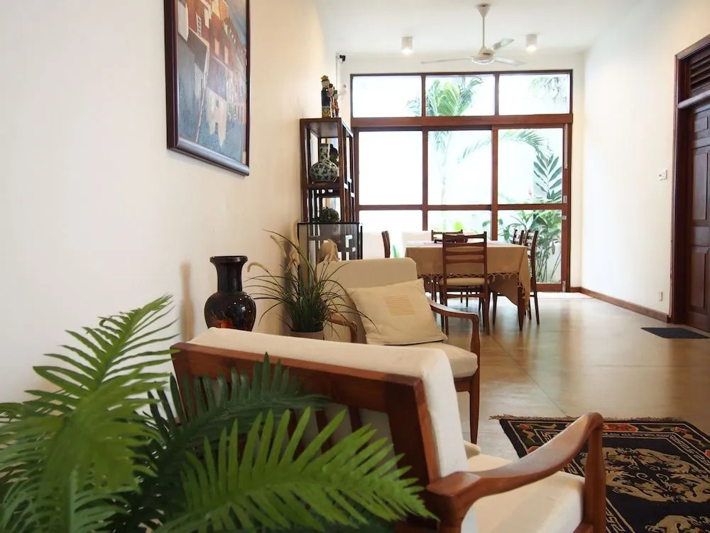 Sayura House