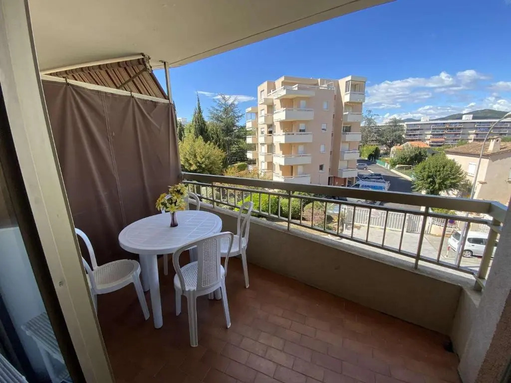 Appartement Sainte-Maxime, 1 pièce, 4 personnes - FR-1-226-303