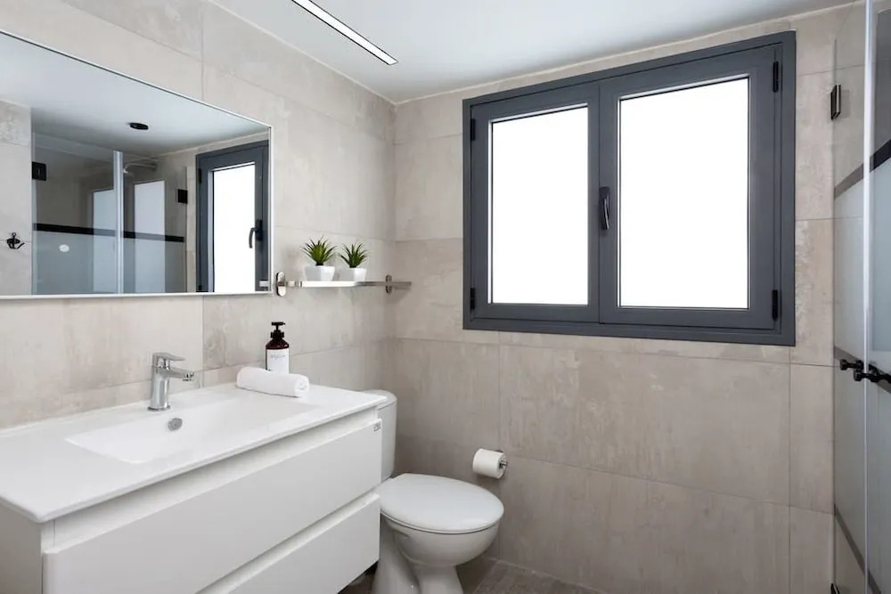 3BR Penthouse on Rothschild by HolyGuest