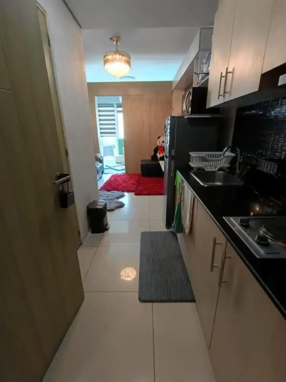 Breeze Residences Condos