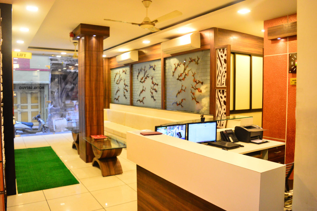 Hotel Satyug