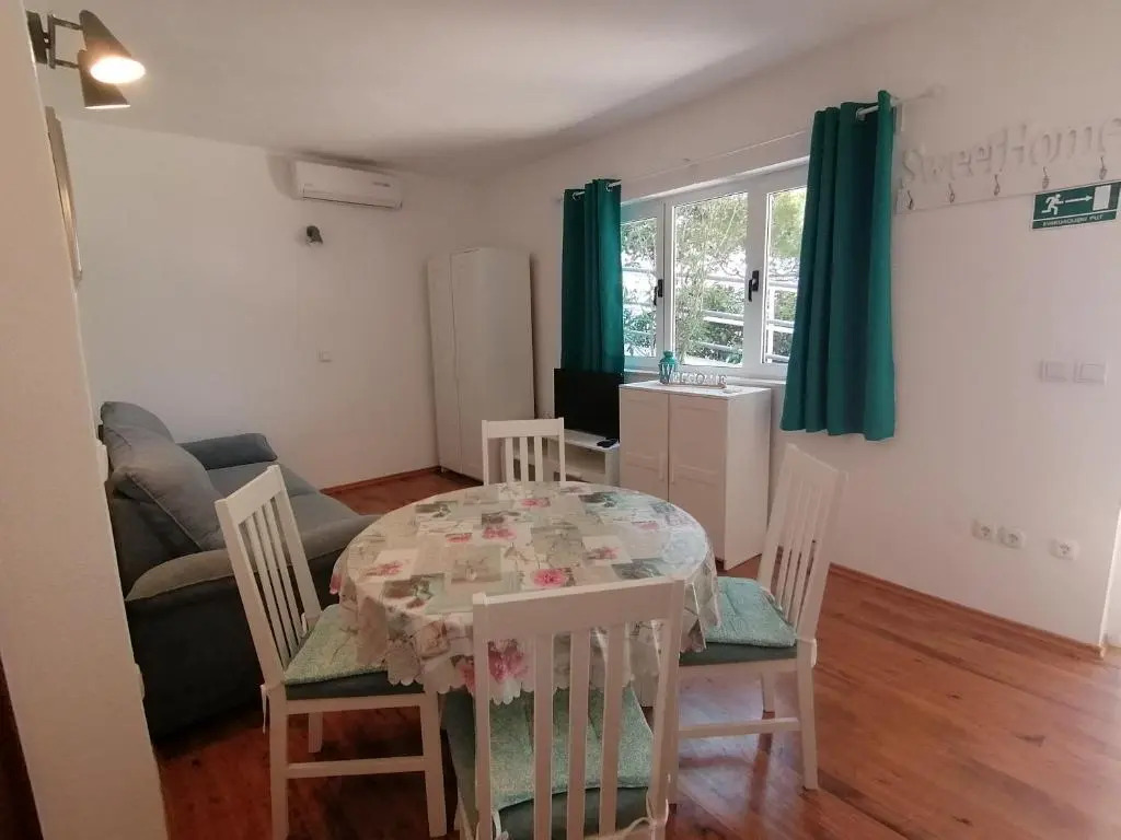 Apartmani Mares - 20m from the beach